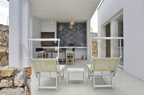 Thumbnail 6190105 - 3