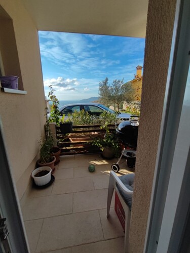 Kuća u nizu s pogledom na more, Labin,okolica, Istra