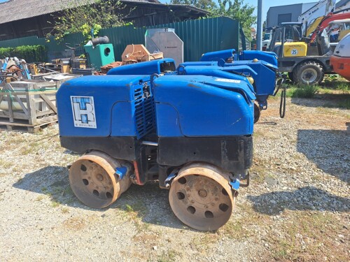 Valjak Wacker RT težine 1500 kg.(jež)
