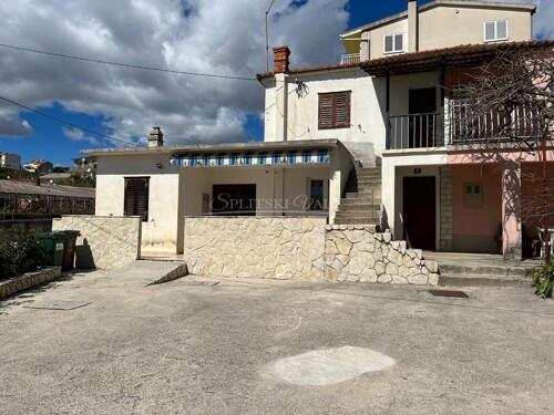 Žrnovnica- prodaja kuće 145m2