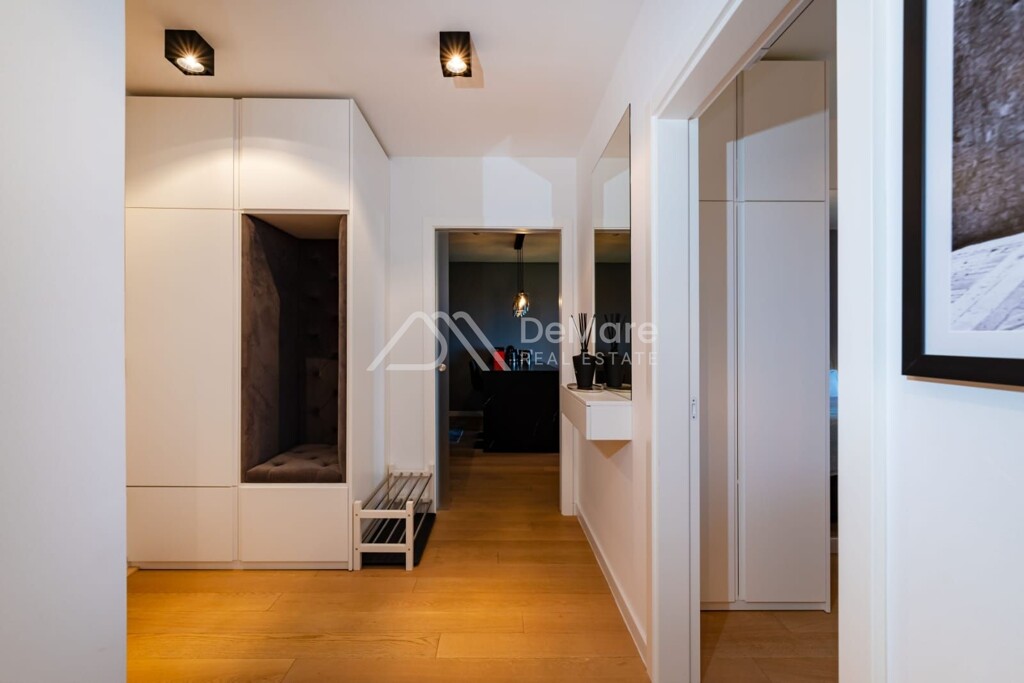 Image 6191420 - 6