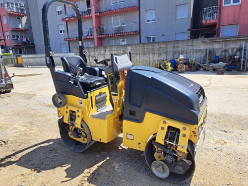 Valjak Bomag BW 90 AD-5