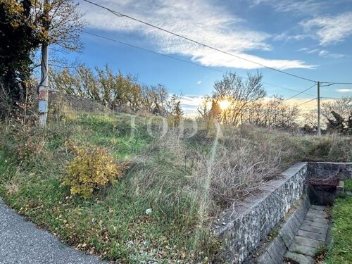 Bribir, građevinsko zemljište 320m2