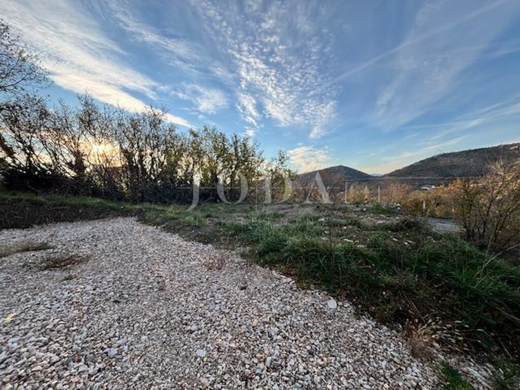 Image 6191798 - 9