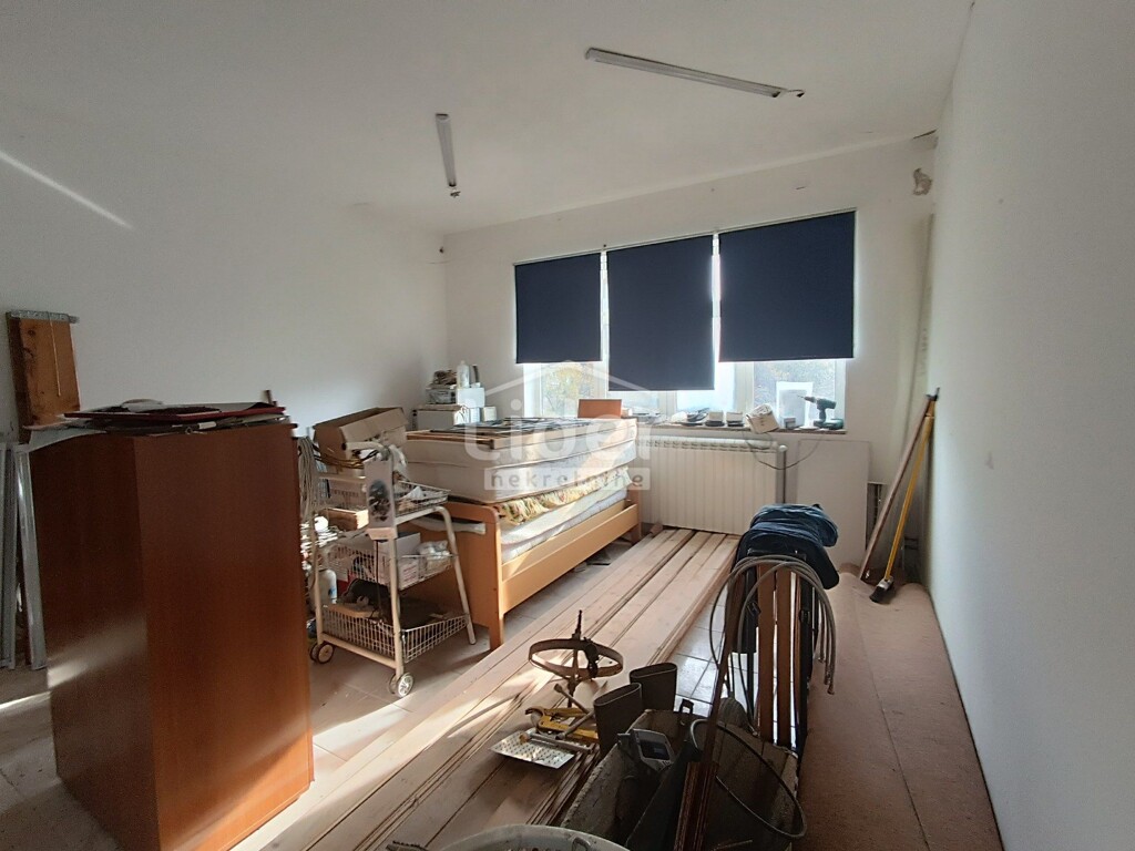 Image 6191828 - 5