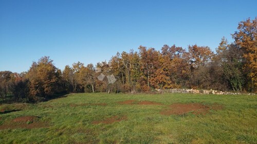 Prostrano kombinirano zemljište, 4300 m²