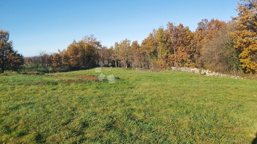 Prostrano kombinirano zemljište, 4300 m²