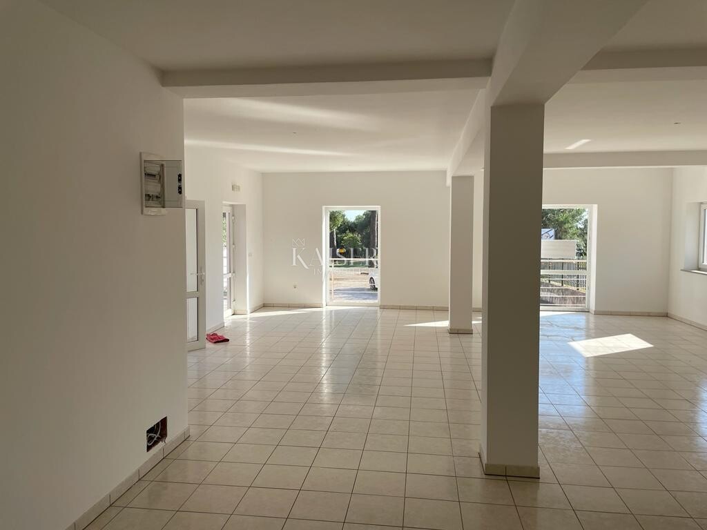 Image 6191954 - 6