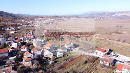 Thumbnail 6192037 - 6