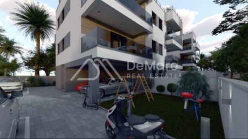 Thumbnail 6192041 - 2