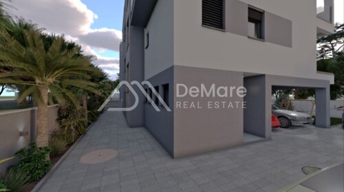 Thumbnail 6192041 - 3