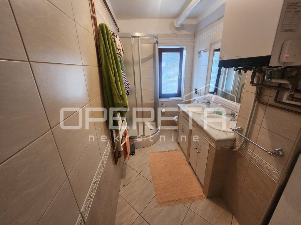 Image 6192532 - 5