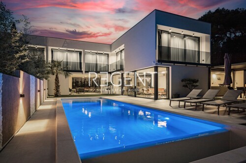 Istra, Medulin - Prekrasna moderna vila 220 m2