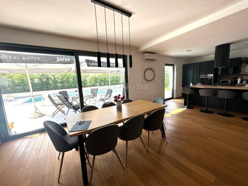 Thumbnail 6192983 - 6