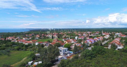 Thumbnail 6193004 - 4