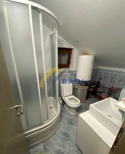 Thumbnail 6193029 - 6