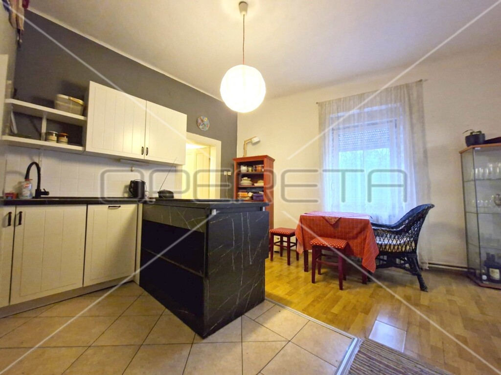 Image 6193102 - 11