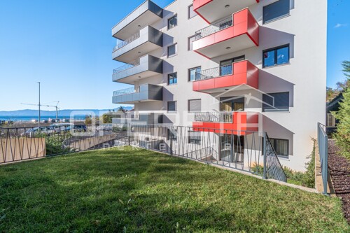 Kostrena Hills – Dizajnerski stan s vrtom