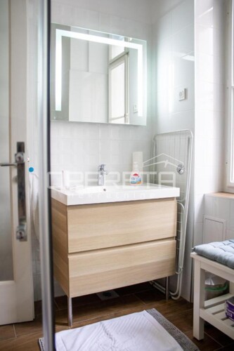 Thumbnail 6193125 - 6