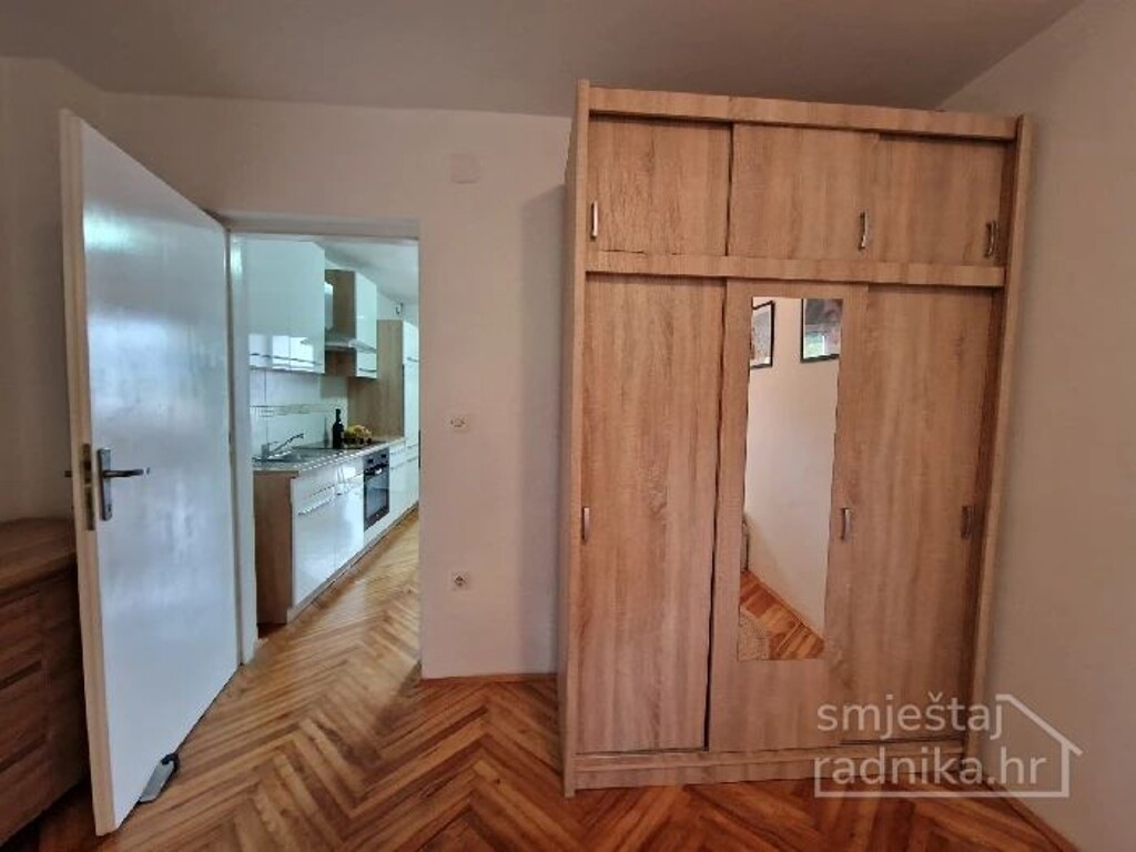 Image 6193238 - 8