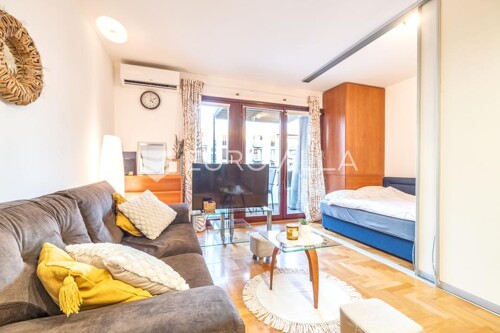 Zagreb, Knežija, prekrasan jednosoban stan 33 m2