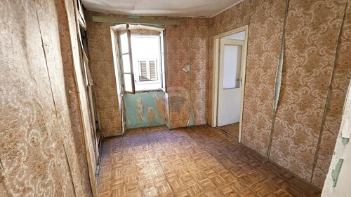 Thumbnail 6197513 - 5