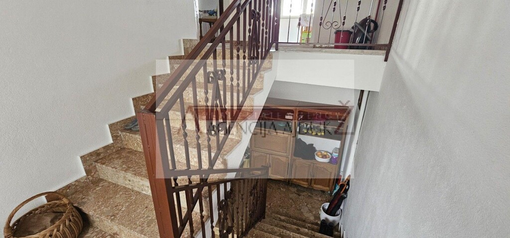 Image 6197566 - 9