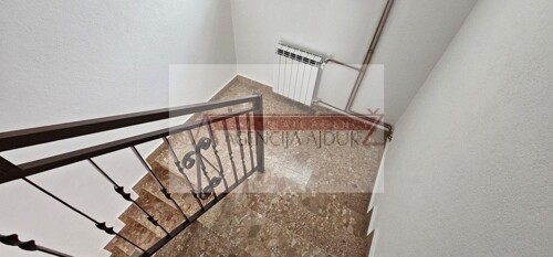 Thumbnail 6197566 - 6