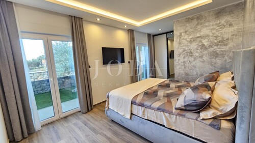 Thumbnail 6197737 - 16