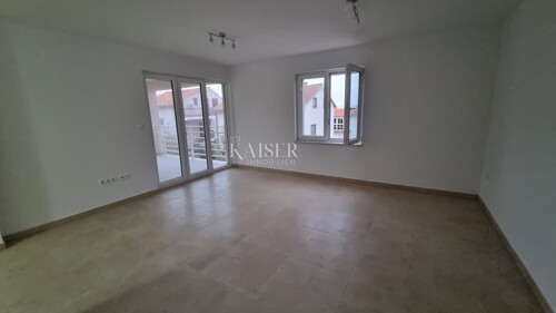 Novi vinodolski, Povile - stan 2S+DB svega 200m od mora
