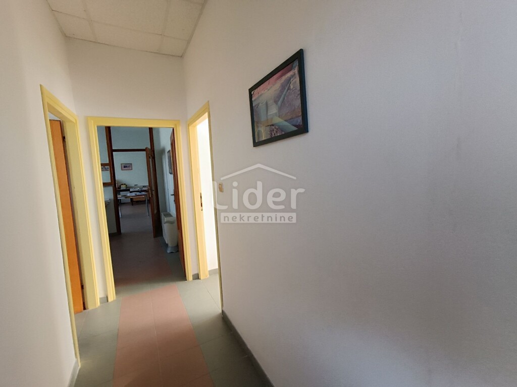 Image 6198298 - 7