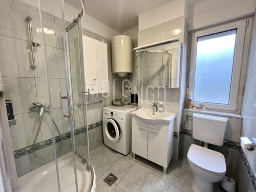 Thumbnail 6198356 - 9