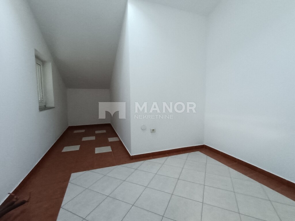 Image 6198391 - 3