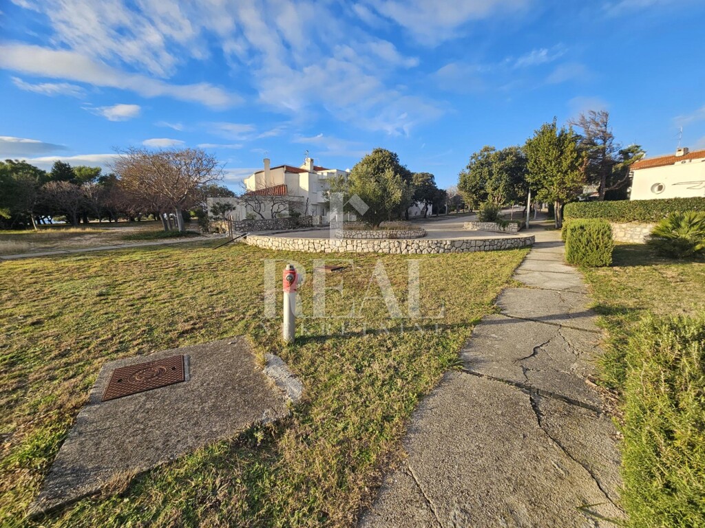 Image 6198408 - 14
