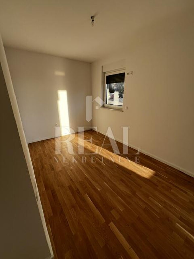 Image 6198409 - 6