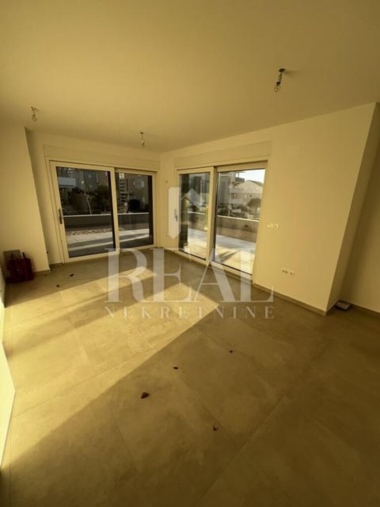 Image 6198409 - 3