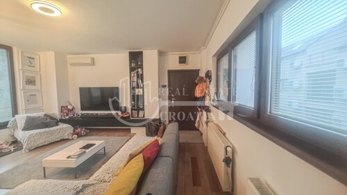 Najam četverosobnog dvoetažnog stana, parkirno mjesto, Zagreb, Gajnice, Bor...