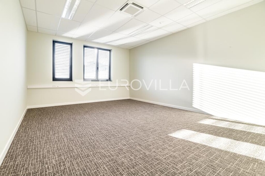 Image 6198760 - 3