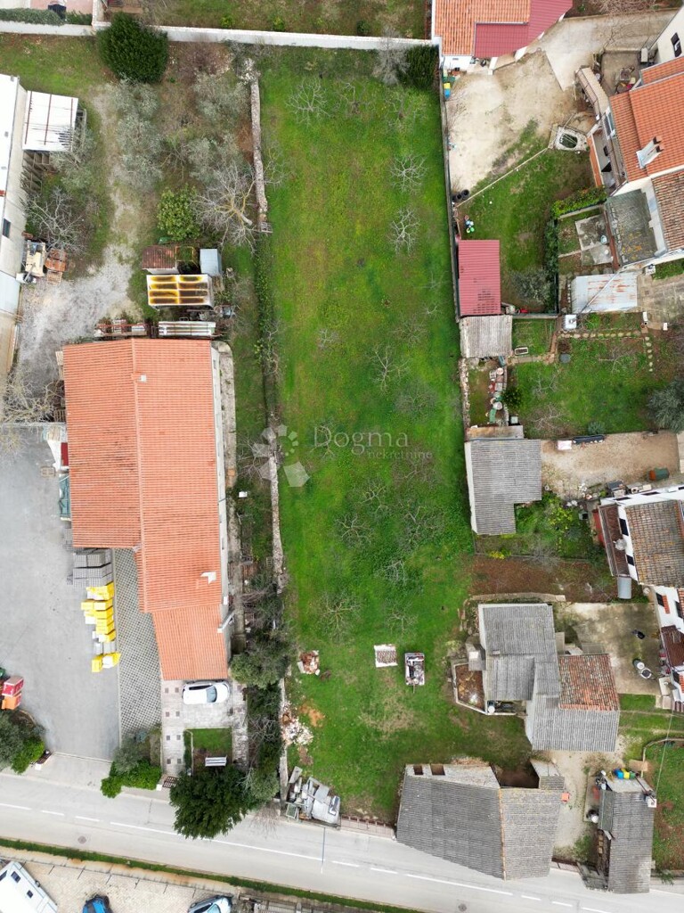 Image 6198785 - 2