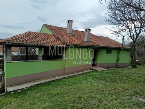 CERNIK, predivna kuća okružena s 3500 m2 okućnice