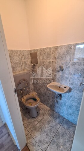 Thumbnail 6199326 - 6