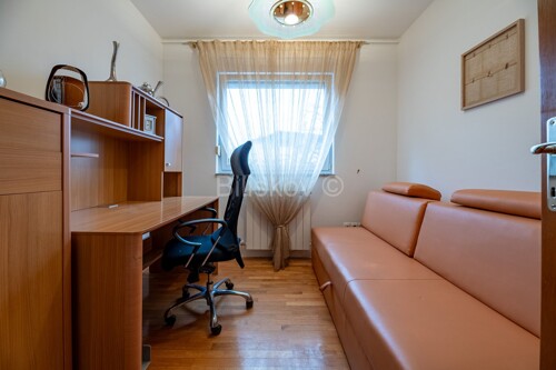 Thumbnail 6199347 - 6