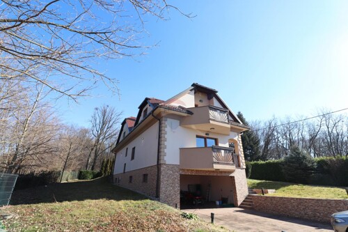 SESVETE, Bukevje, kuća novije gradnje, okućnica i šuma 6.256