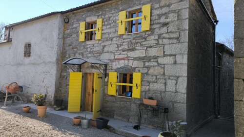 Istra, okolica Buzeta, kamena kuća