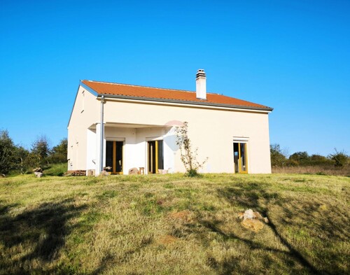 Istra, Marčana - samostojeća kuća, novogradnja, lijepa okućn