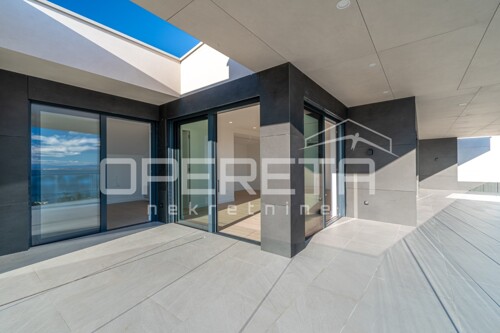 Stan u novogradnji s otvorenim pogledom prema moru, 165,55 m²