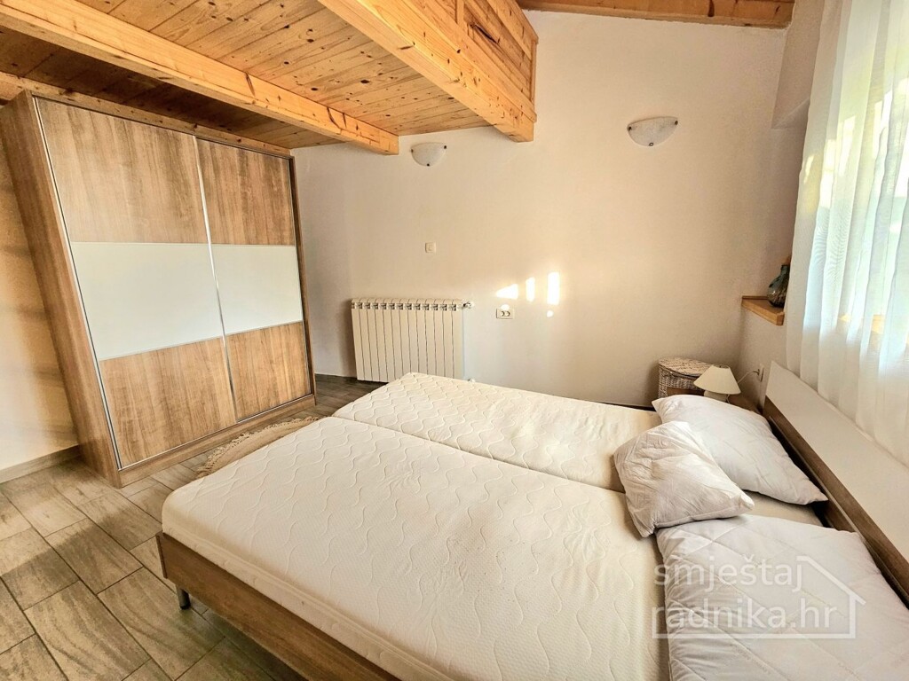 Image 6200000 - 5