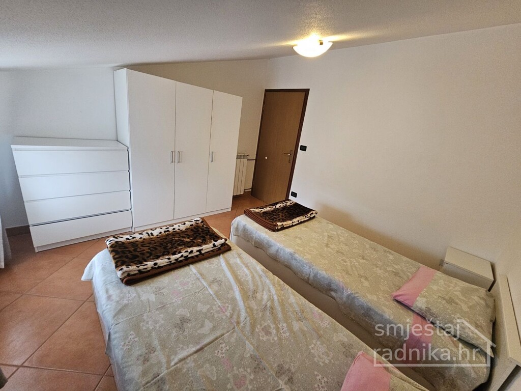 Image 6200004 - 9