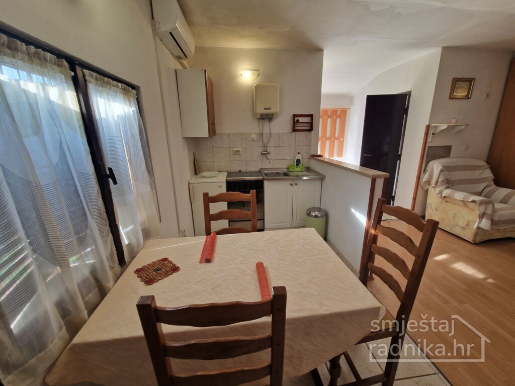 Image 6200007 - 3
