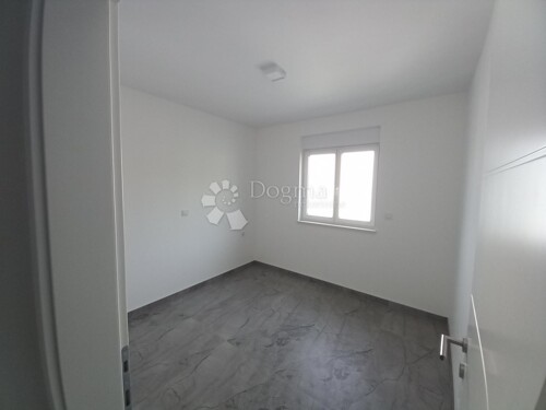Thumbnail 6200445 - 20